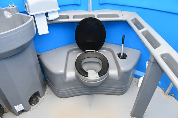 Porta potty rental for outdoor events in Paxton, IL